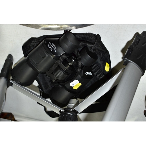 798 - A ZENNOX SPOTTING SCOPE AND BINOCULARS, comprising Zennox 20 - 60 x 60 spotting scope mounted on a T... 