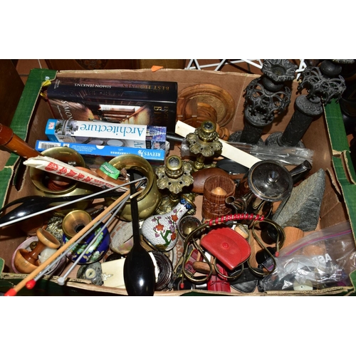 803 - A BOX AND LOOSE METALWARES, TREEN AND SUNDRY ITEMS, to include a small hanging letter rack, assorted... 