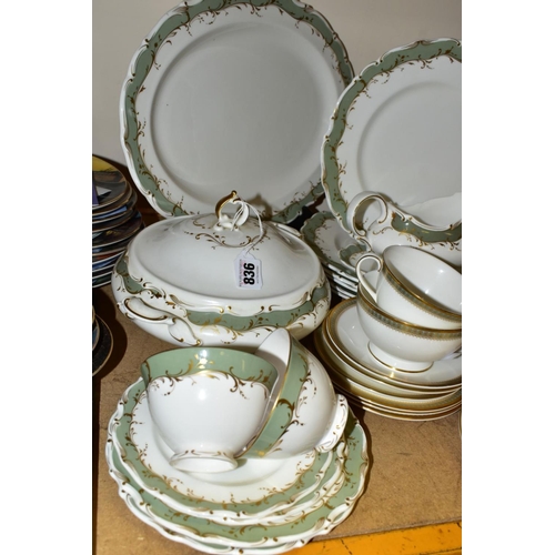 836 - A TWENTY NINE PIECE ROYAL DOULTON FONTAINEBLEAU H4978 DINNER SERVICE WITH EIGHTEEN PIECES OF CLAREND... 