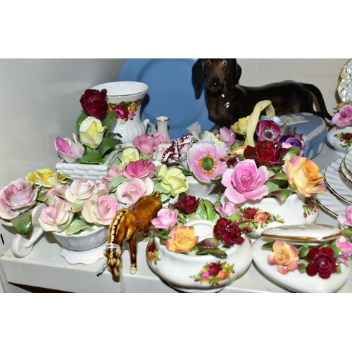 847 - A GROUP OF CERAMIC ORNAMENTS, to include five Royal Albert Old Country Roses modelled posy ornaments... 