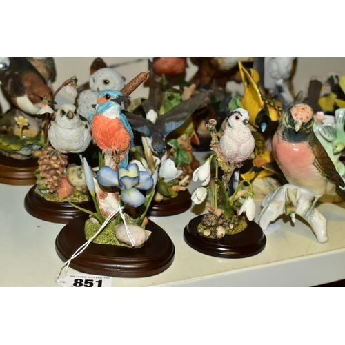 851 - THIRTY TWO BIRD ORNAMENTS, to include a Karl Ens bird, Beswick Baltimore Orioles 926, a nineteenth c... 