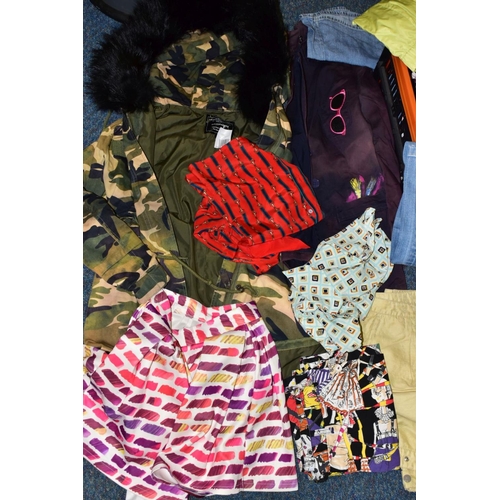 871 - A BOX OF VINTAGE CLOTHING, coats, jackets, jeans, skirts and tops from brands including Moschino Jea... 