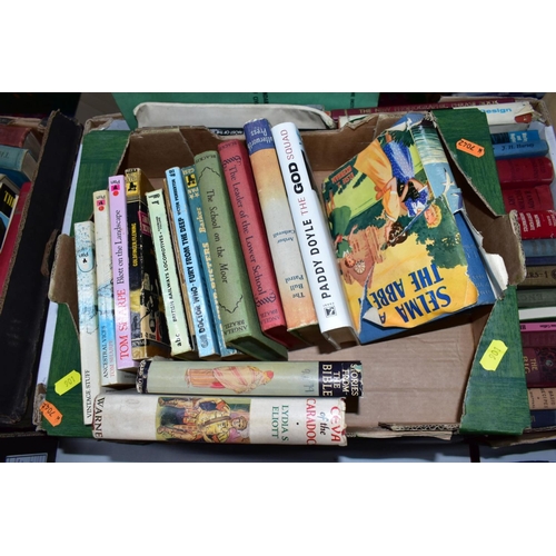 901 - BOOKS, Programmes and Magazines, seven boxes containing approximately 125 miscellaneous titles to in... 