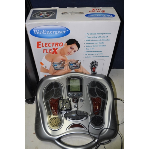 1252 - A SELECTION OF HOUSEHOLD ELECTRICALS to include a Bio energizer Electro Flex, a Coolair plus model N... 