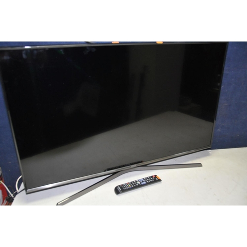 1255 - A SAMSUNG 43in SMART TV with remote model No UE43J5600AK (PAT pass and working)