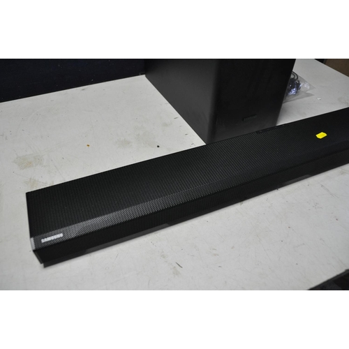 1281 - A SAMSUNG SOUNDBAR AND BASS BOX with remote, soundbar model No HW-Q800T bass box model No PS-WR75BB ... 