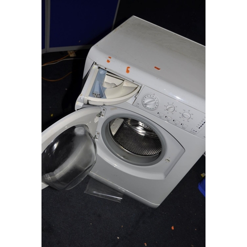 1310 - A HOTPOINT AQUARIUS WML 520 WASHING MACHINE width 60cm, depth 55cm, height 86cm (PAT pass and powers... 