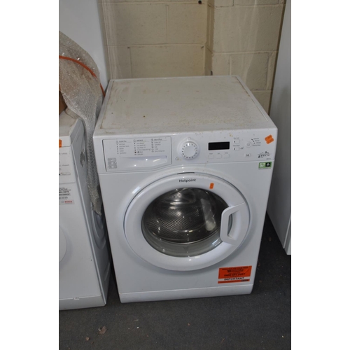 A HOTPOINT WMRF944 WASHING MACHINE width 60cm, depth 60cm and height
