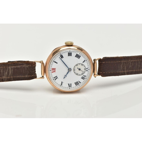 110 - A 9CT GOLD GENTS WRISTWATCH, a hand wound movement, white dial, approximate width 32mm, Roman numera... 