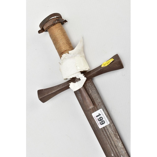 199 - A MEDIEVAL STYLE SWORD, POSSIBLY EUROPEAN IN MANUFACTURE IN THE KASKARAS STYLE, the blade is approxi... 