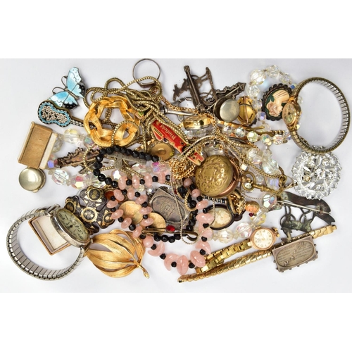 95 - AN ASSORTMENT OF VICTORIAN JEWELLERY AND OTHER ITEMS, to include a tortoise shell brooch decorated w... 