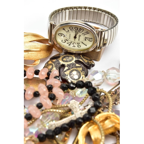 95 - AN ASSORTMENT OF VICTORIAN JEWELLERY AND OTHER ITEMS, to include a tortoise shell brooch decorated w... 