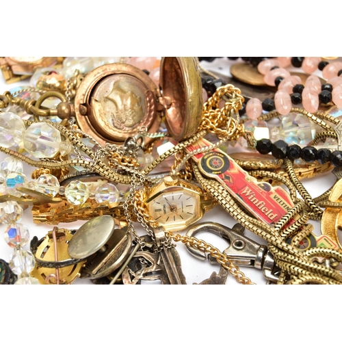 95 - AN ASSORTMENT OF VICTORIAN JEWELLERY AND OTHER ITEMS, to include a tortoise shell brooch decorated w... 