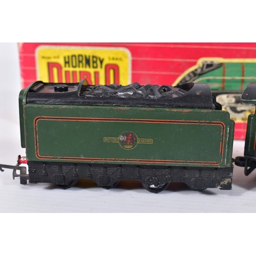 3 - A BOXED HORNBY DUBLO A4 CLASS LOCOMOTIVE, 'Golden Fleece' No.60030, B.R. lined green livery (2211, m... 