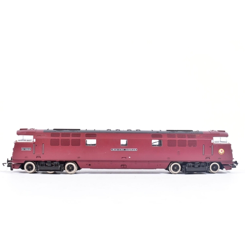 32 - TWO BOXED OO/HO GAUGE CLASS 52 WESTERN LOCOMOTIVES, Trix HO gauge 'Western Viscount' No.D1045 but ca... 