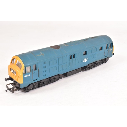 36 - FOUR BOXED HORNBY RAILWAYS OO GAUGE LOCOMOTIVES, class 25 No. 25 247 (R068), class 29 No.29 024 (R08... 