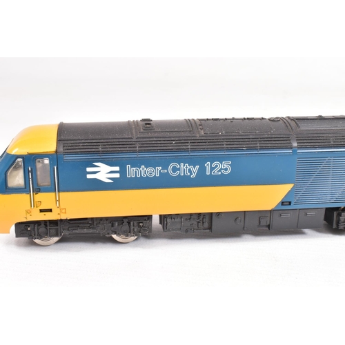 40 - TWO BOXED HORNBY OO GAUGE INTERCITY 125 HIGH SPEED TRAIN SETS, No.R332, both comprising power car No... 