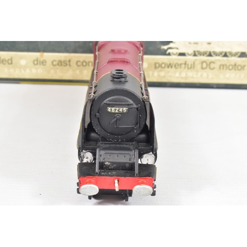 42 - A BOXED TRI-ANG WRENN OO GAUGE DUCHESS CLASS LOCOMOTIVE, 'City of London' No.46245, B.R. maroon live... 