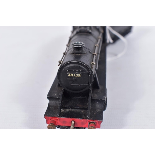 5 - A BOXED HORNBY DUBLO CLASS 8F LOCOMOTIVE, No.48109, B.R. black livery (2225), playworn condition wit... 