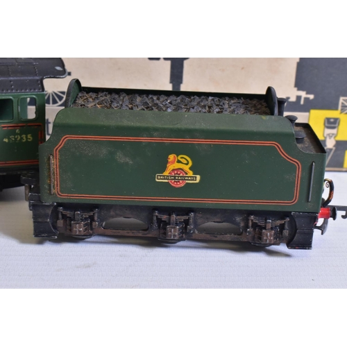 51 - A BOXED WRENN OO GAUGE DUCHESS CLASS LOCOMOTIVE, 'City of Birmingham' No.46235, B.R. lined green liv... 