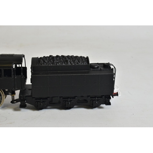 60 - TWO BOXED TRIX HO GAUGE STANDARD CLASS 5 LOCOMOTIVES, No.73000, B.R. lined black livery, with a simi... 