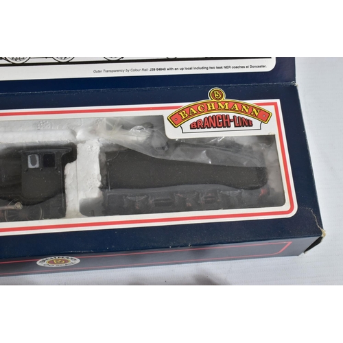 62 - TWO BOXED BACHMANN OO GAUGE LOCOMOTIVES, unnumbered class J39, plain black livery (ex No.64958?) (31... 