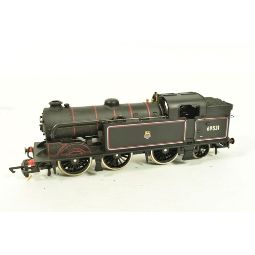 102 - FOUR BOXED MAINLINE OO GAUGE TANK LOCOMOTIVES, 3 x class J72 no.581, L.N.E.R. green livery (37 054) ... 