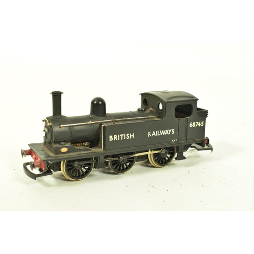 102 - FOUR BOXED MAINLINE OO GAUGE TANK LOCOMOTIVES, 3 x class J72 no.581, L.N.E.R. green livery (37 054) ... 