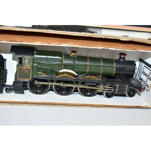 104 - FIVE BOXED OO GAUGE LOCOMOTIVES OF G.W.R. ORIGIN, Dapol County class 'County of Chester' No.1011 (D1... 