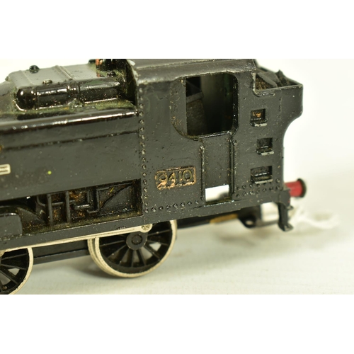 66 - FOUR BOXED GRAHAM FARISH OO GAUGE CLASS 94XX PANNIER TANK LOCOMOTIVES, all No.9410, two in G.W.R. gr... 