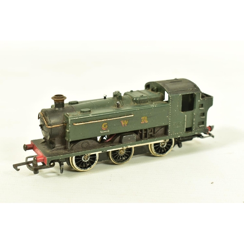 66 - FOUR BOXED GRAHAM FARISH OO GAUGE CLASS 94XX PANNIER TANK LOCOMOTIVES, all No.9410, two in G.W.R. gr... 