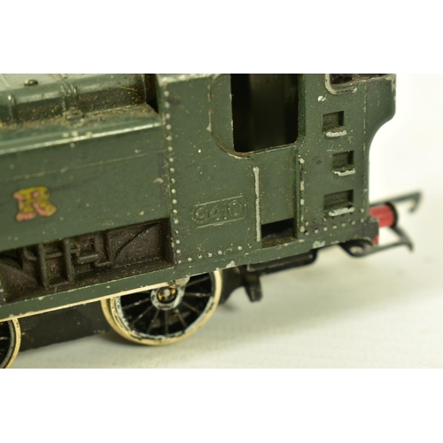 66 - FOUR BOXED GRAHAM FARISH OO GAUGE CLASS 94XX PANNIER TANK LOCOMOTIVES, all No.9410, two in G.W.R. gr... 