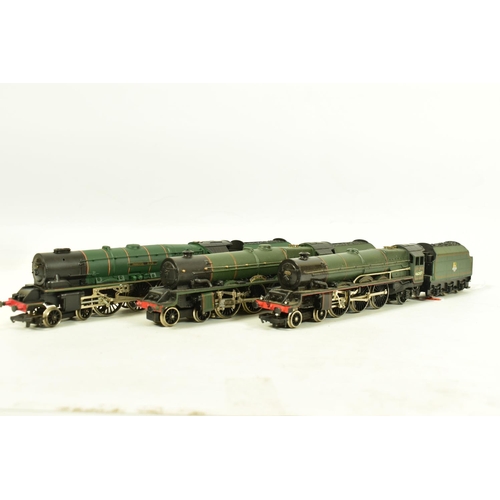 70 - THREE BOXED HORNBY RAILWAYS OO GAUGE PRINCESS AND DUCHESS CLASS LOCOMOTIVES, 'Princess Margaret Rose... 