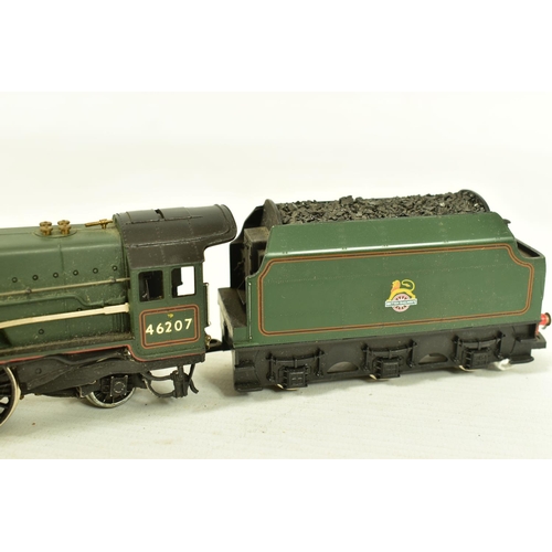 70 - THREE BOXED HORNBY RAILWAYS OO GAUGE PRINCESS AND DUCHESS CLASS LOCOMOTIVES, 'Princess Margaret Rose... 