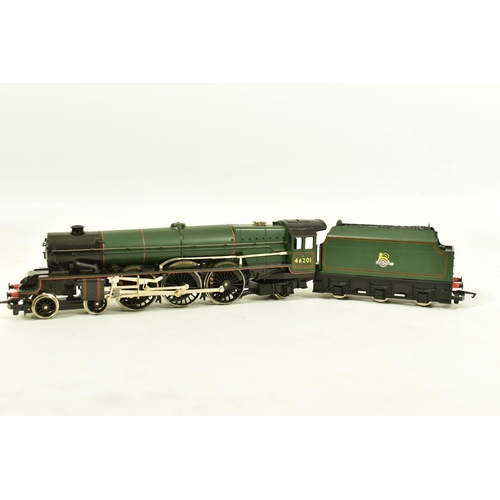 72 - THREE BOXED HORNBY RAILWAYS OO GAUGE PRINCESS AND CORONATION CLASS LOCOMOTIVES, 'The Princess Royal'... 