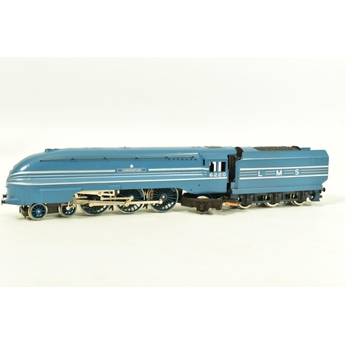 72 - THREE BOXED HORNBY RAILWAYS OO GAUGE PRINCESS AND CORONATION CLASS LOCOMOTIVES, 'The Princess Royal'... 