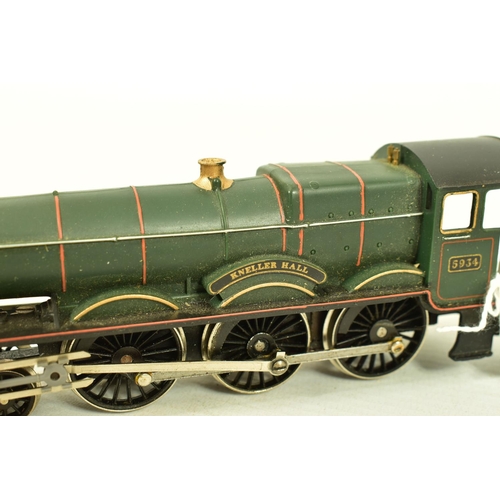 78 - THREE BOXED HORNBY RAILWAYS OO GAUGE G.W.R. HALL CLASS LOCOMOTIVES, 'Albert Hall' No.4983 (R759), 'K... 