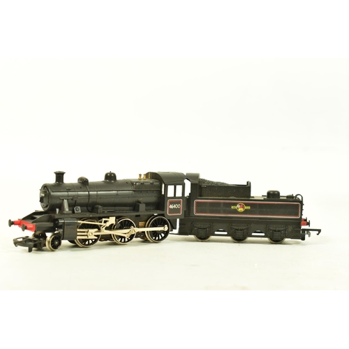 81 - FOUR BOXED HORNBY RAILWAYS OO GAUGE IVATT CLASS 2 LOCOMOTIVES, No.46400, B.R. lined black livery (R8... 