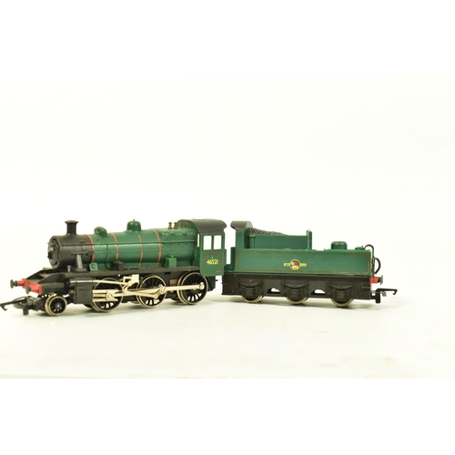 81 - FOUR BOXED HORNBY RAILWAYS OO GAUGE IVATT CLASS 2 LOCOMOTIVES, No.46400, B.R. lined black livery (R8... 