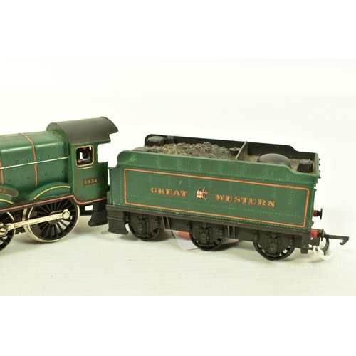 82 - FOUR BOXED HORNBY RAILWAYS OO GAUGE HALL CLASS LOCOMOTIVES, 'Kneller Hall' No.5934, G.W.R. green liv... 