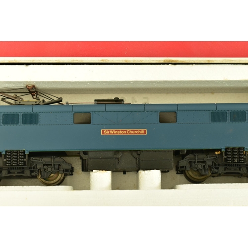 85 - FIVE BOXED LIMA OO GAUGE CLASS 87 LOCOMOTIVES, 3 x 'City of London' No.87 005 (L205125), one with na... 