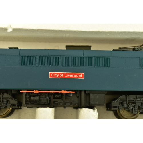 85 - FIVE BOXED LIMA OO GAUGE CLASS 87 LOCOMOTIVES, 3 x 'City of London' No.87 005 (L205125), one with na... 