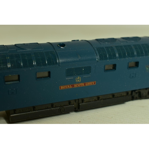 87 - FOUR BOXED LIMA OO GAUGE CLASS 55 DELTIC LOCOMOTIVES, 2 x 'Meld' No.D9003, B.R. two tone green liver... 