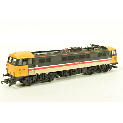 88 - FIVE BOXED LIMA OO GAUGE CLASS 87 LOCOMOTIVES, 'City of Birmingham' No.87 009 (L205195), 'Lord Nelso... 