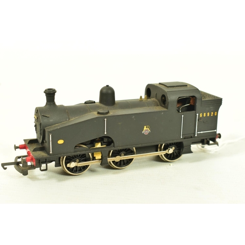 91 - SIX BOXED LIMA OO GAUGE CLASS J50 TANK LOCOMOTIVES,  4 x No.8920, L.N.E.R. green livery (L205101), o... 