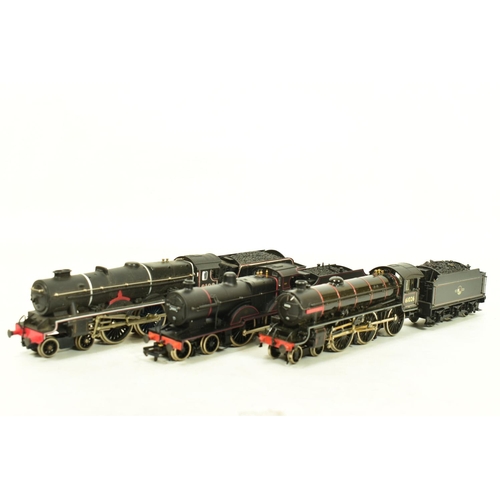 105 - THREE BOXED OO GAUGE LOCOMOTIVES, Airfix/Dapol Rebuilt Royal Scot 'Royal Scots Fusilier' No.6103, mi... 