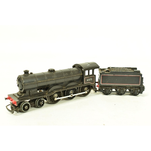 110 - SIX BOXED TRI-ANG OO GAUGE LOCOMOTIVES, 3 x class B12, 2 x No.61572, B.R. black livery (R150) one re... 