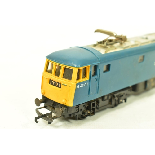 113 - THREE BOXED TRI-ANG OO GAUGE AL1/CLASS 81 LOCOMOTIVES, No.E3001, B.R. blue livery (R753), all in lig... 