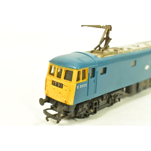 113 - THREE BOXED TRI-ANG OO GAUGE AL1/CLASS 81 LOCOMOTIVES, No.E3001, B.R. blue livery (R753), all in lig... 