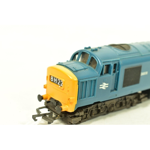 115 - THREE BOXED TRI-ANG HORNBY OO GAUGE CLASS 35 HYMEK LOCOMOTIVES, 3 x No.D7063 and partially repainted... 